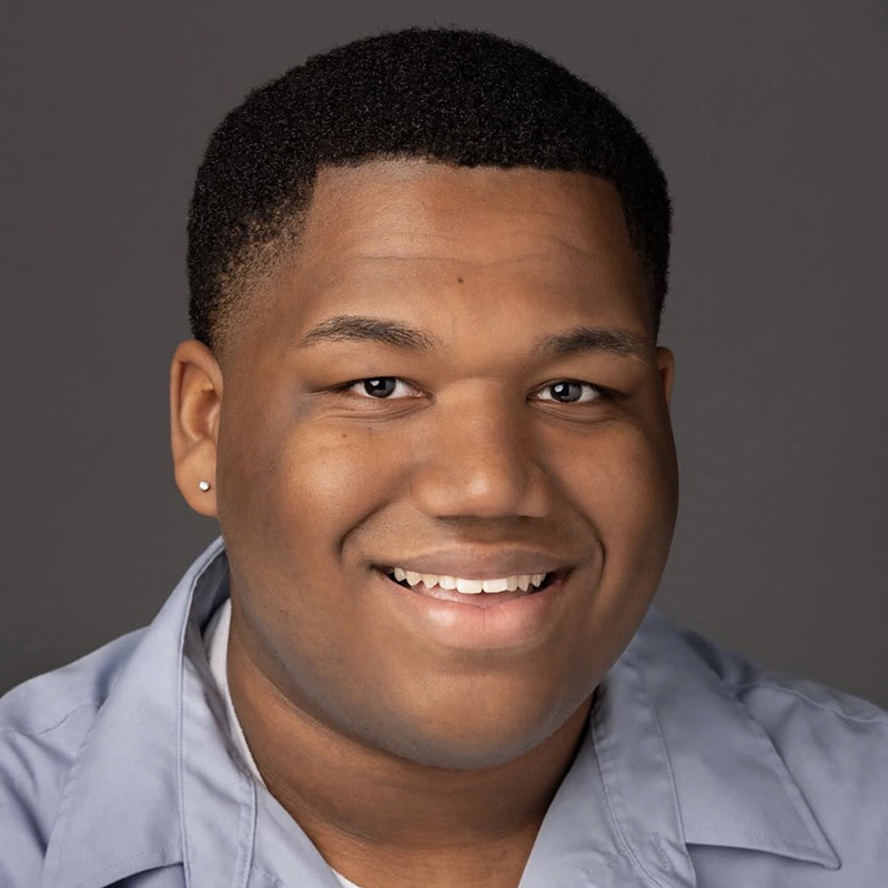 Mar Toussaint headshot CC